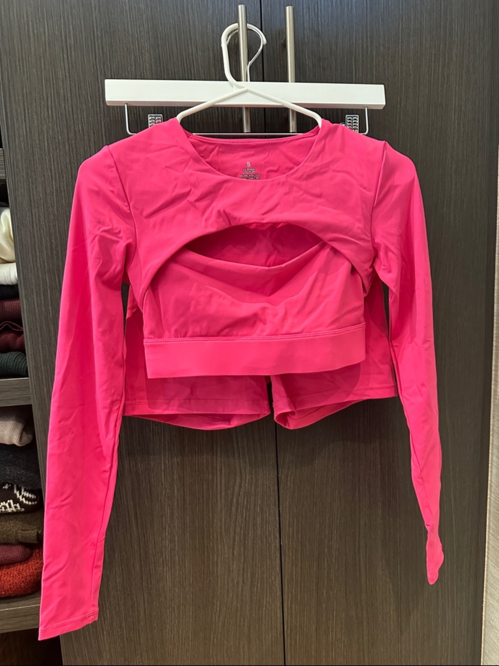 Workout set - Hot Pink Long Sleeve Layered Crop Top & Shorts